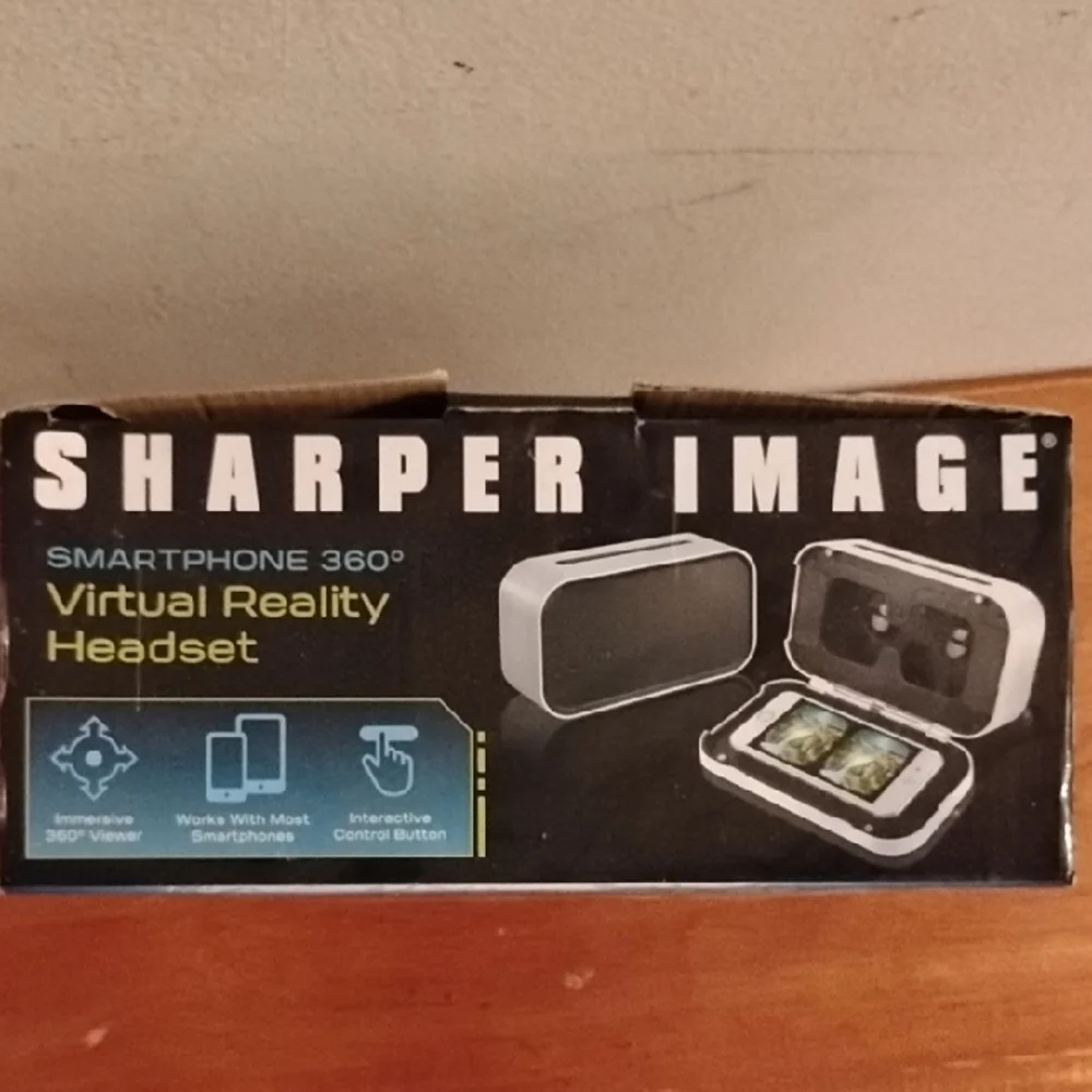 Sharper Image Smartphone 360° VR Headset - Black and Blue